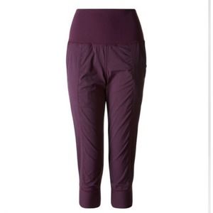 Lululemon Plum Flux Crop joggers leggings pockets 2